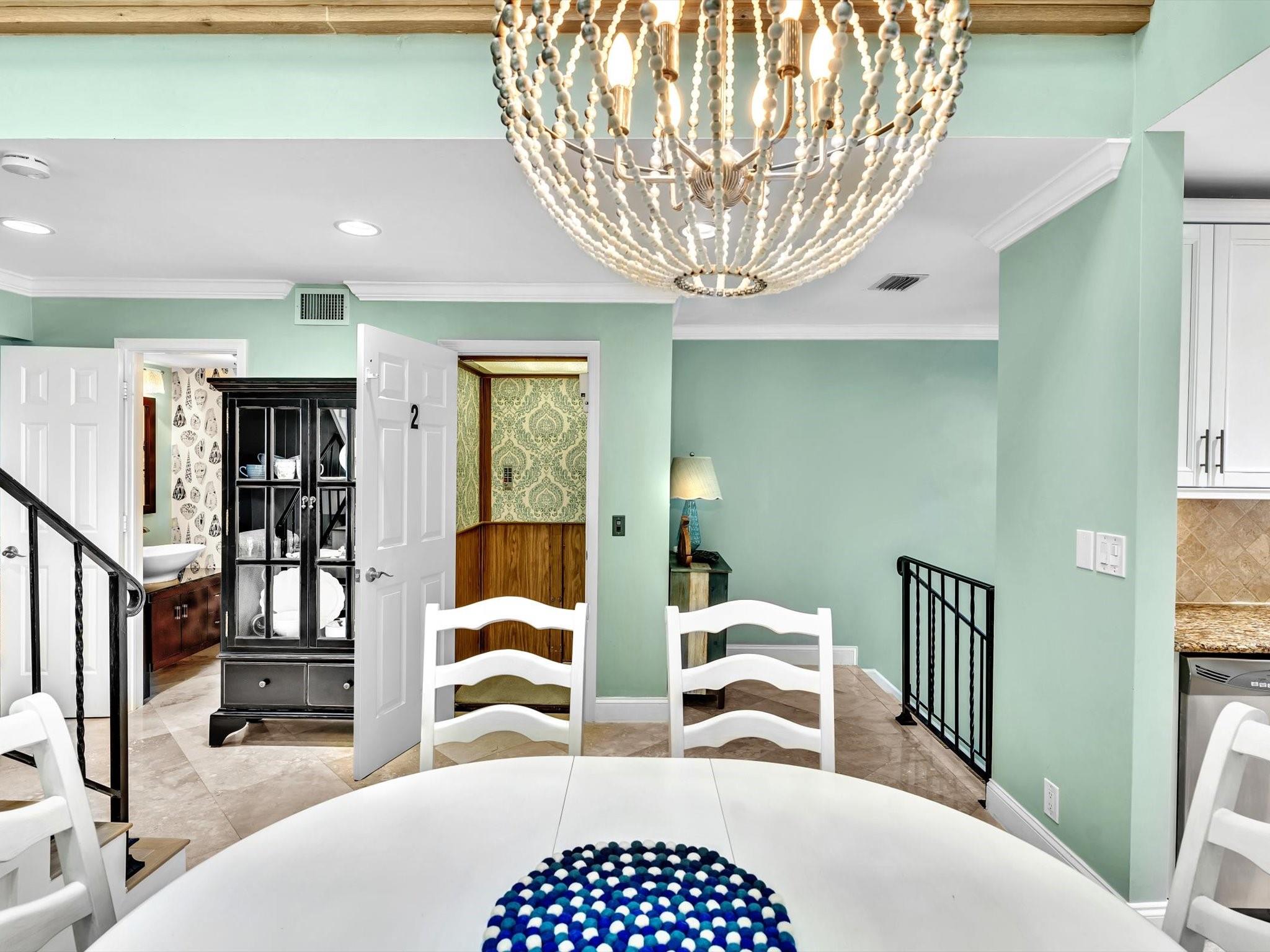 1194 Hillsboro Mile 64