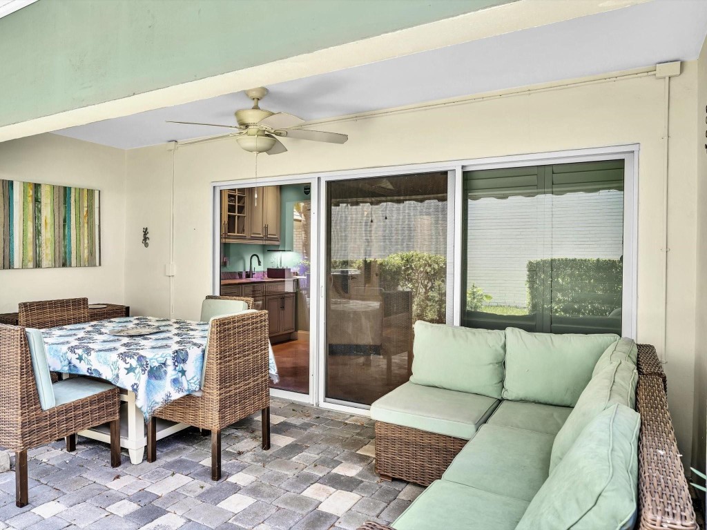 1194 Hillsboro Mile 64