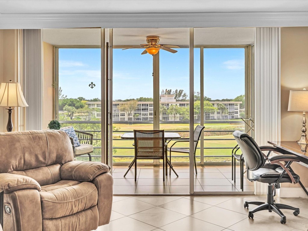 3001 S Course Dr 509