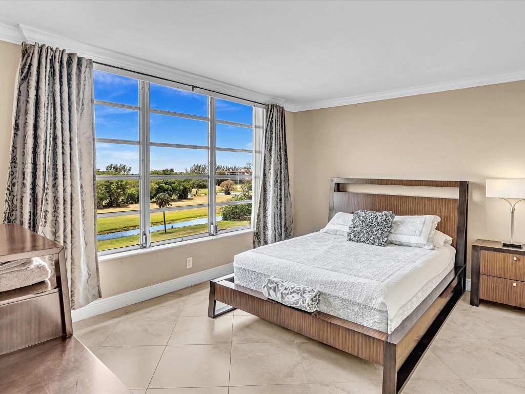 3001 S Course Dr 509