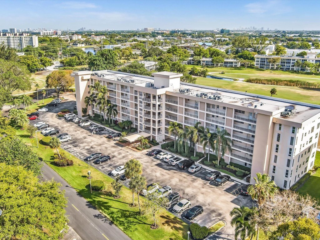 3001 S Course Dr 509