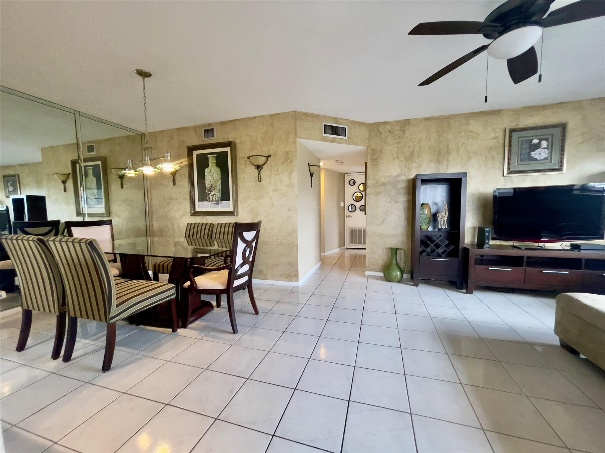 651 E Pine Drive 310