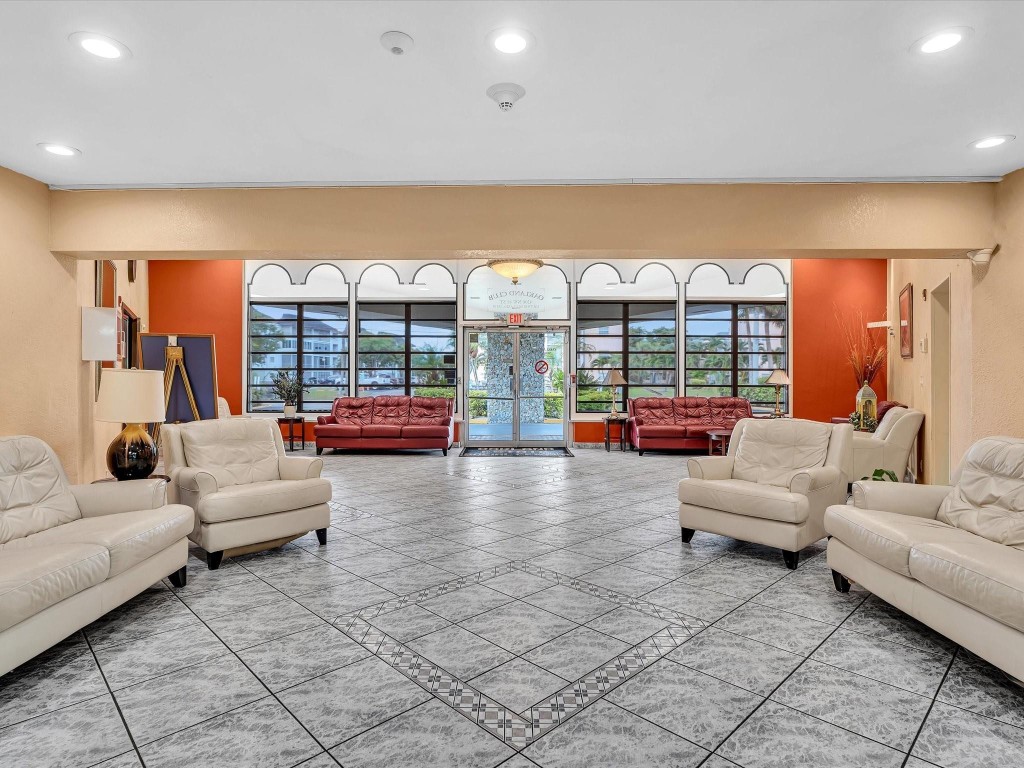 3990 NW 42nd Ave 308