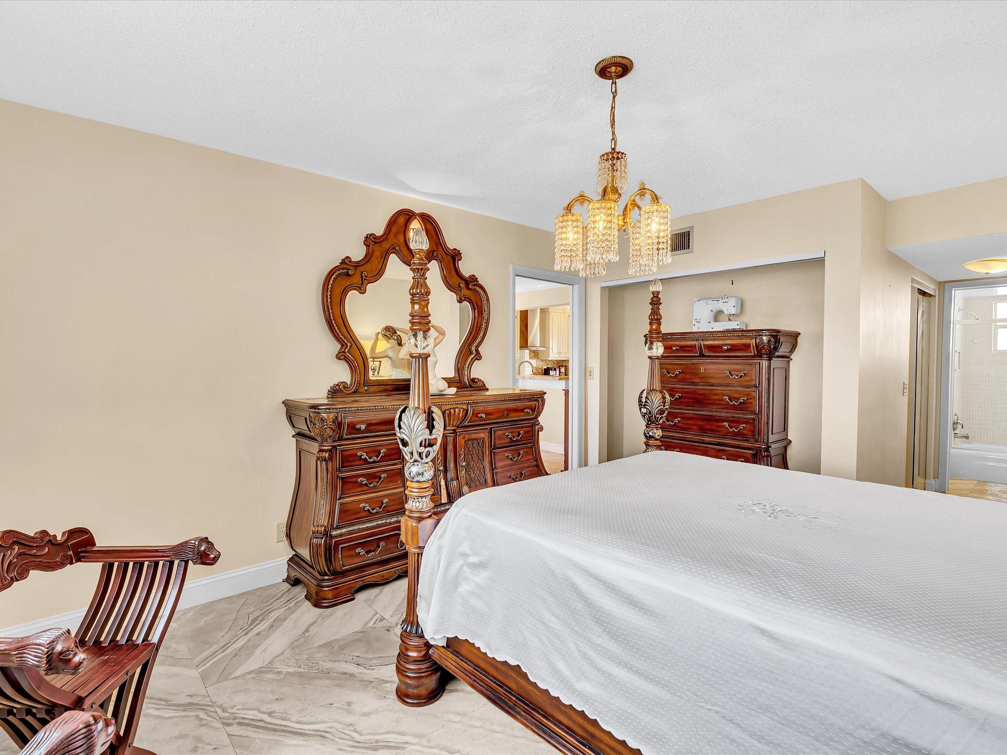 3990 NW 42nd Ave 308