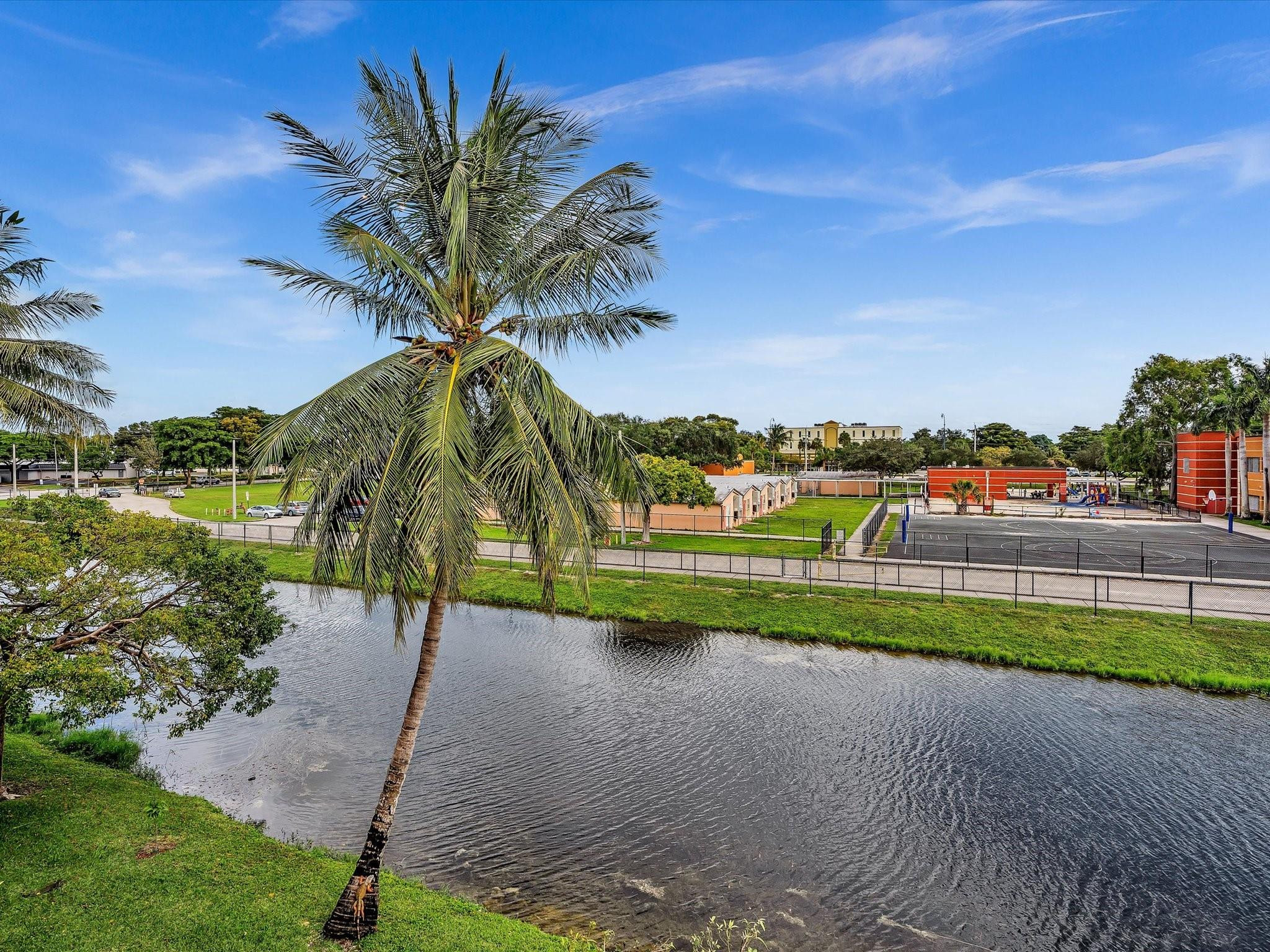 3990 NW 42nd Ave 308