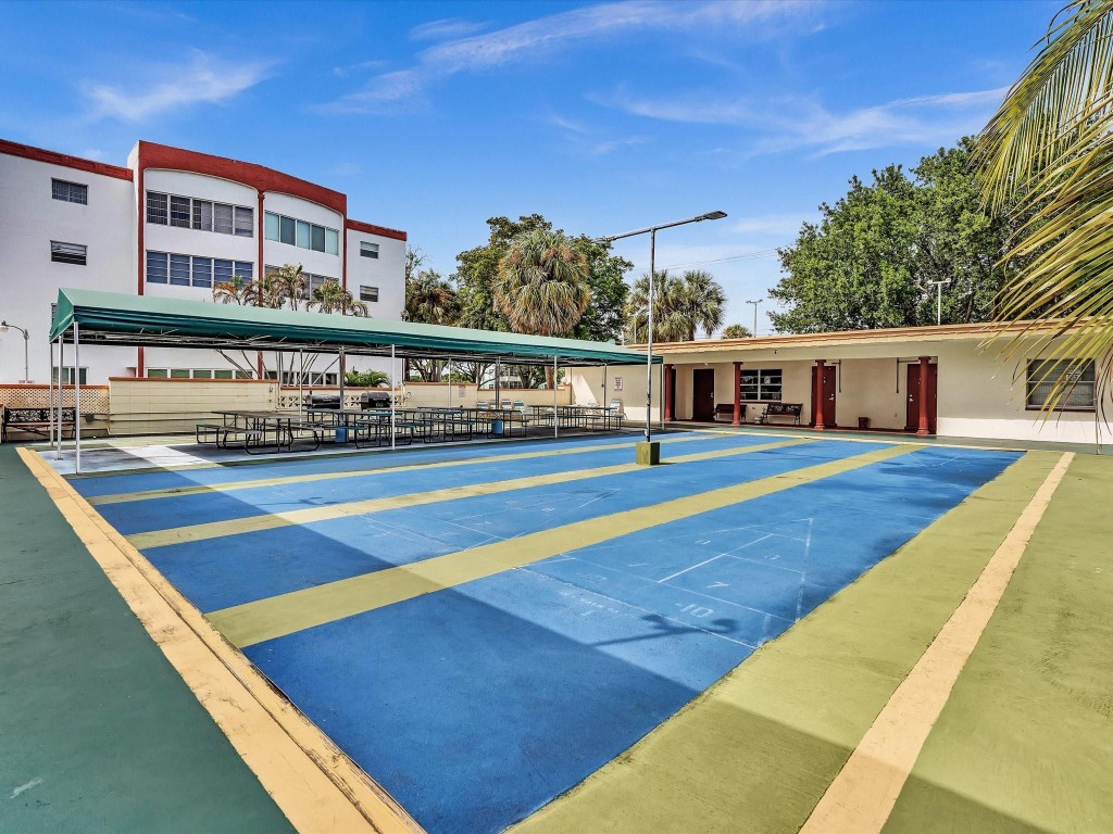 3990 NW 42nd Ave 308