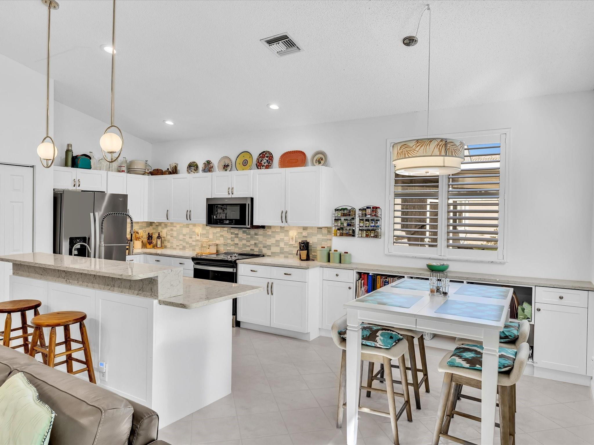3580 Canary Palm Ct