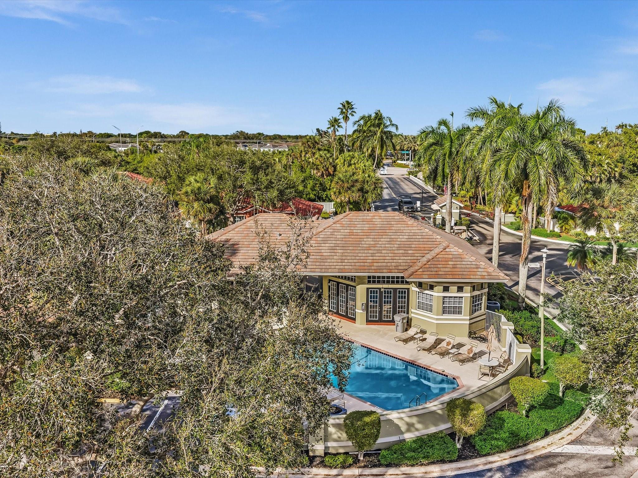 3580 Canary Palm Ct