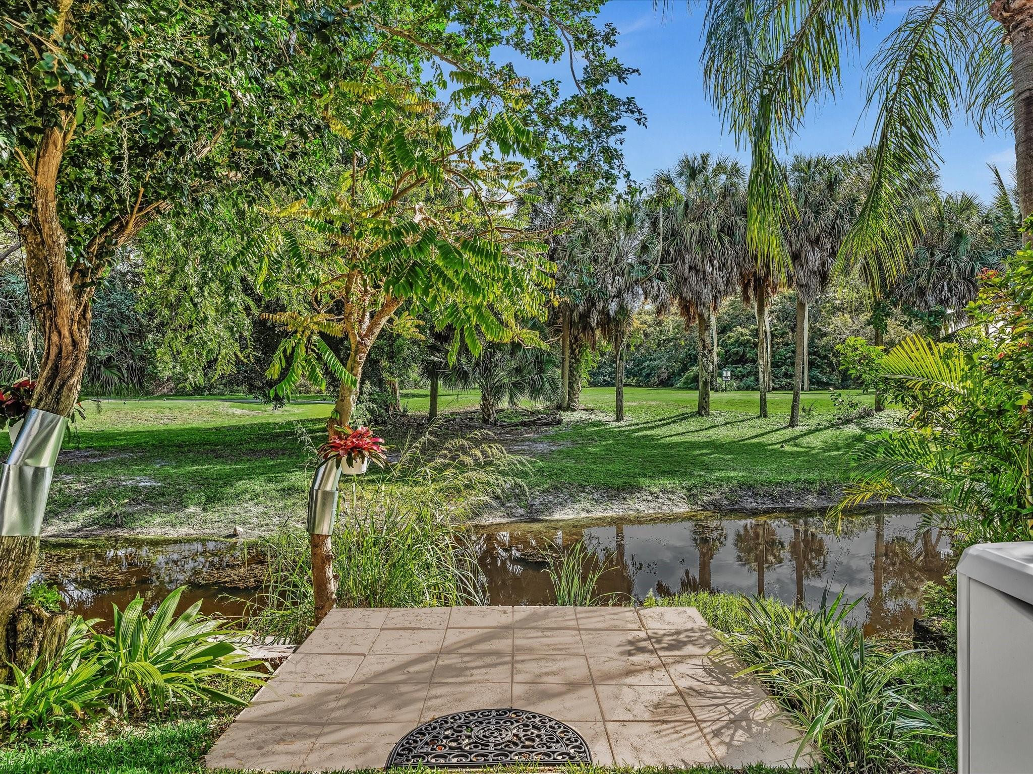 3580 Canary Palm Ct