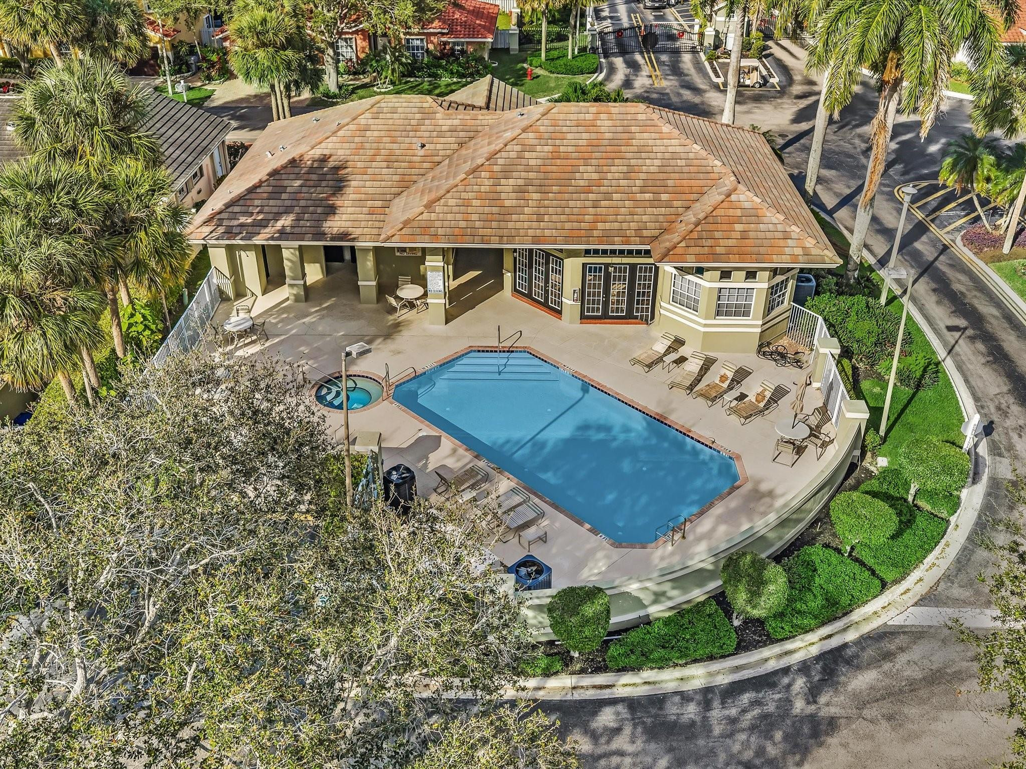 3580 Canary Palm Ct