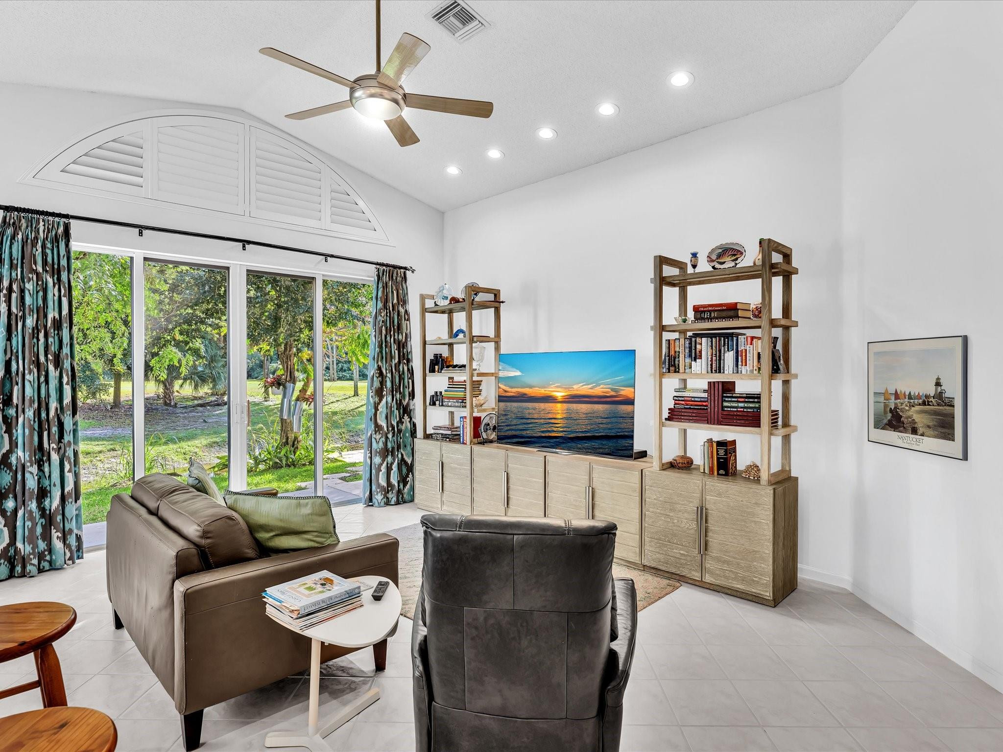 3580 Canary Palm Ct