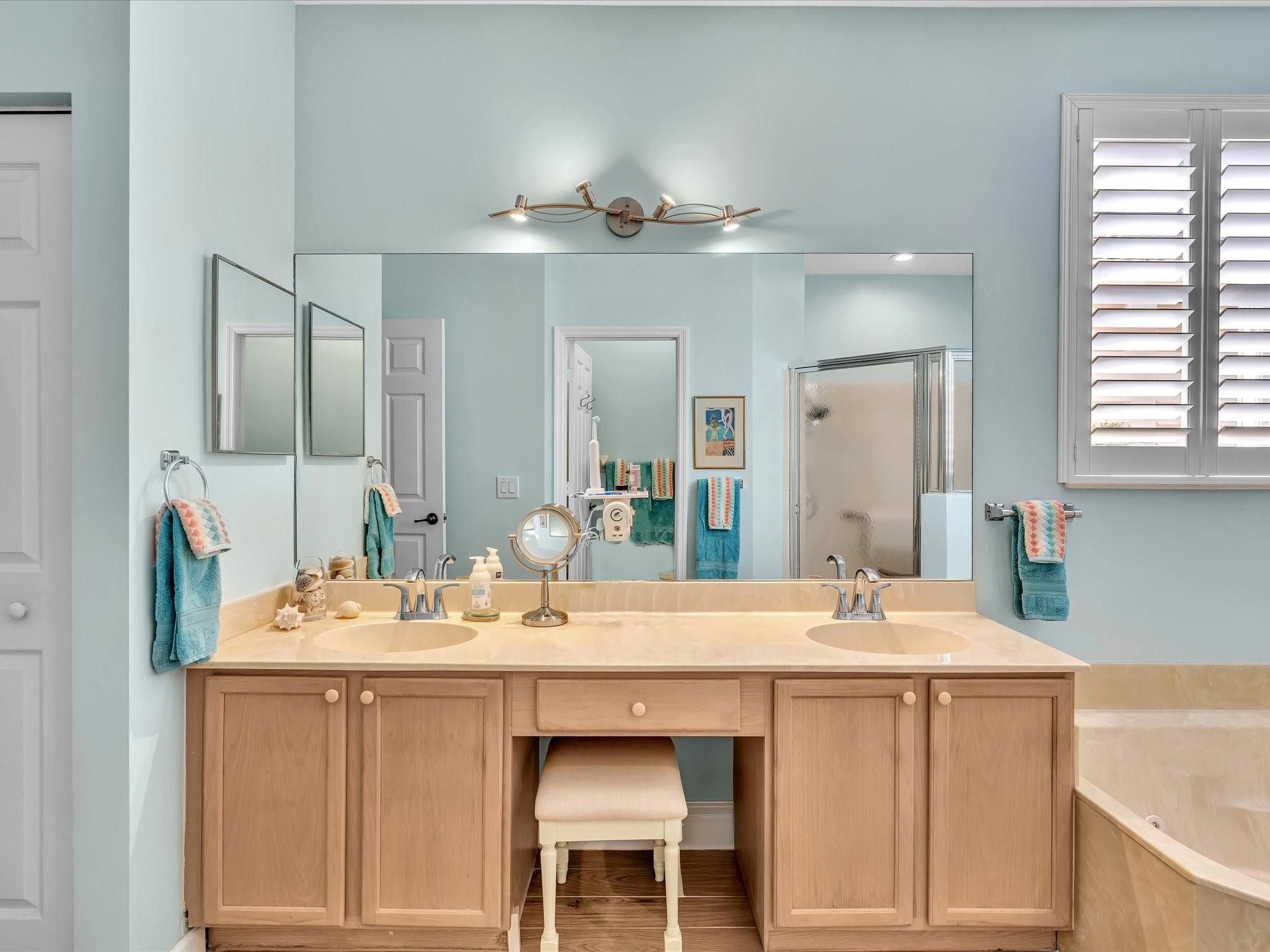 3580 Canary Palm Ct