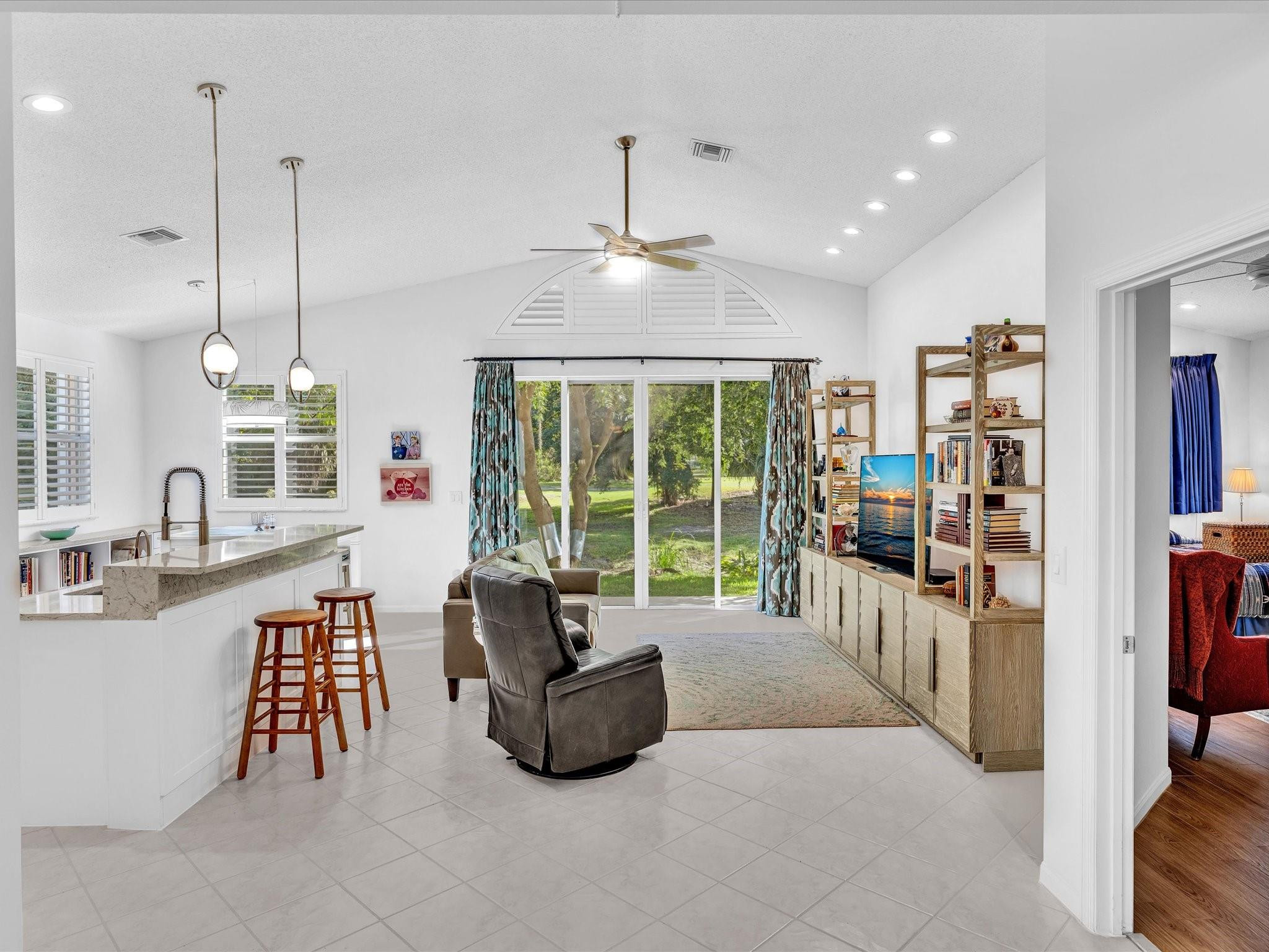 3580 Canary Palm Ct