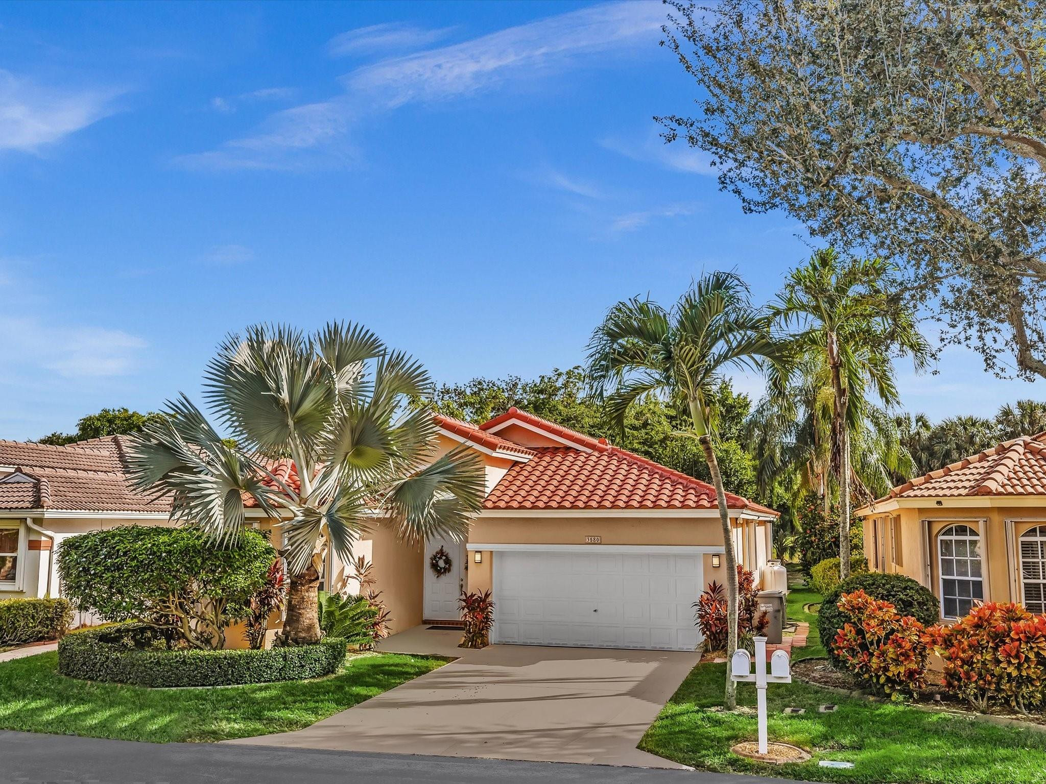 3580 Canary Palm Ct
