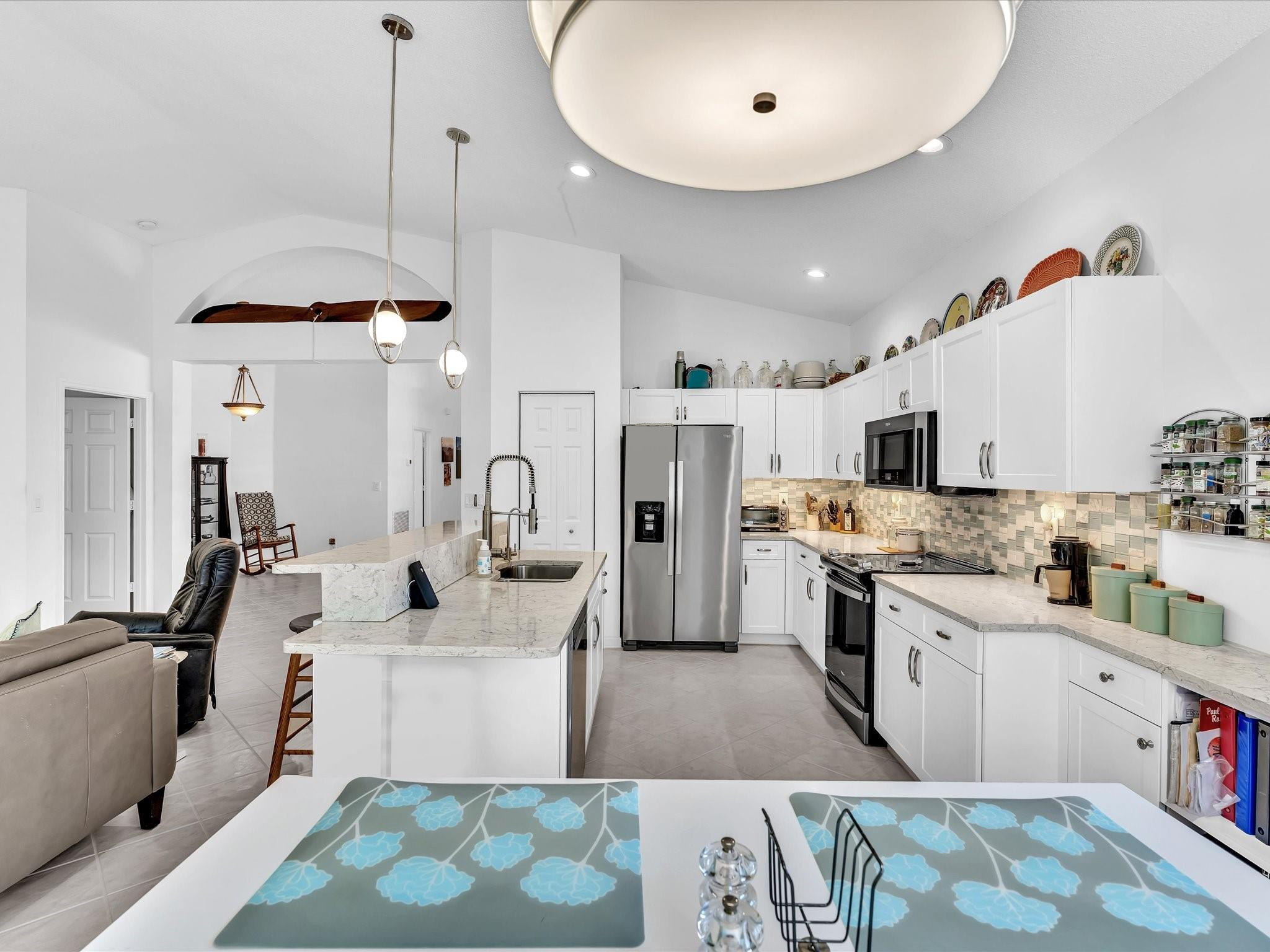 3580 Canary Palm Ct