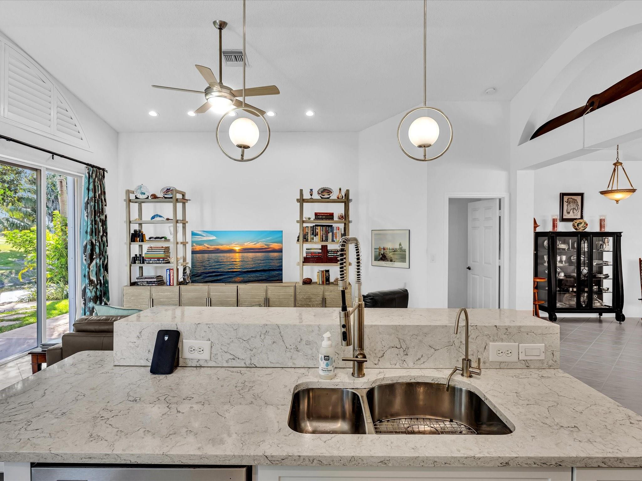 3580 Canary Palm Ct