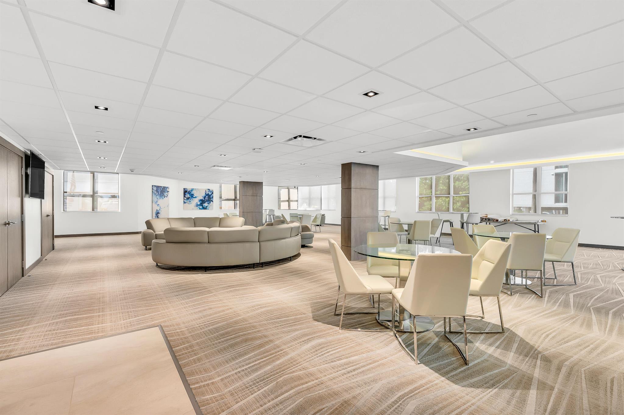 1155 Hillsboro Mile 207