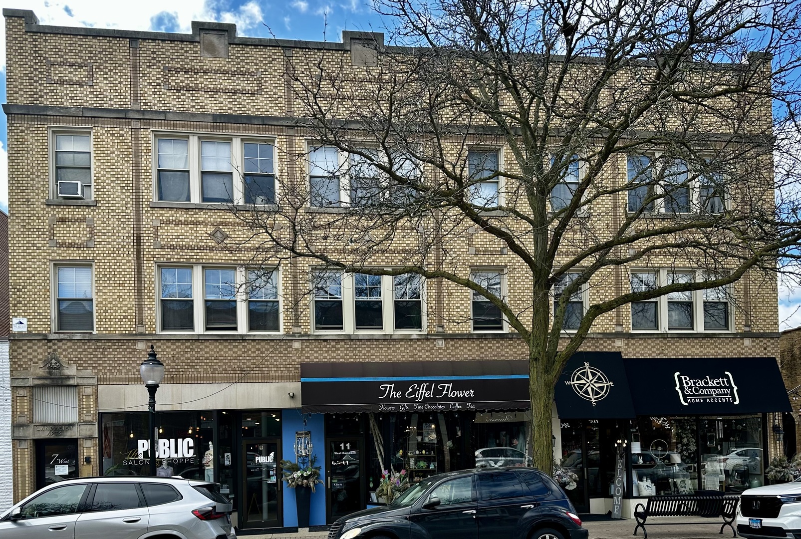 7 W Campbell Street Unit: 3