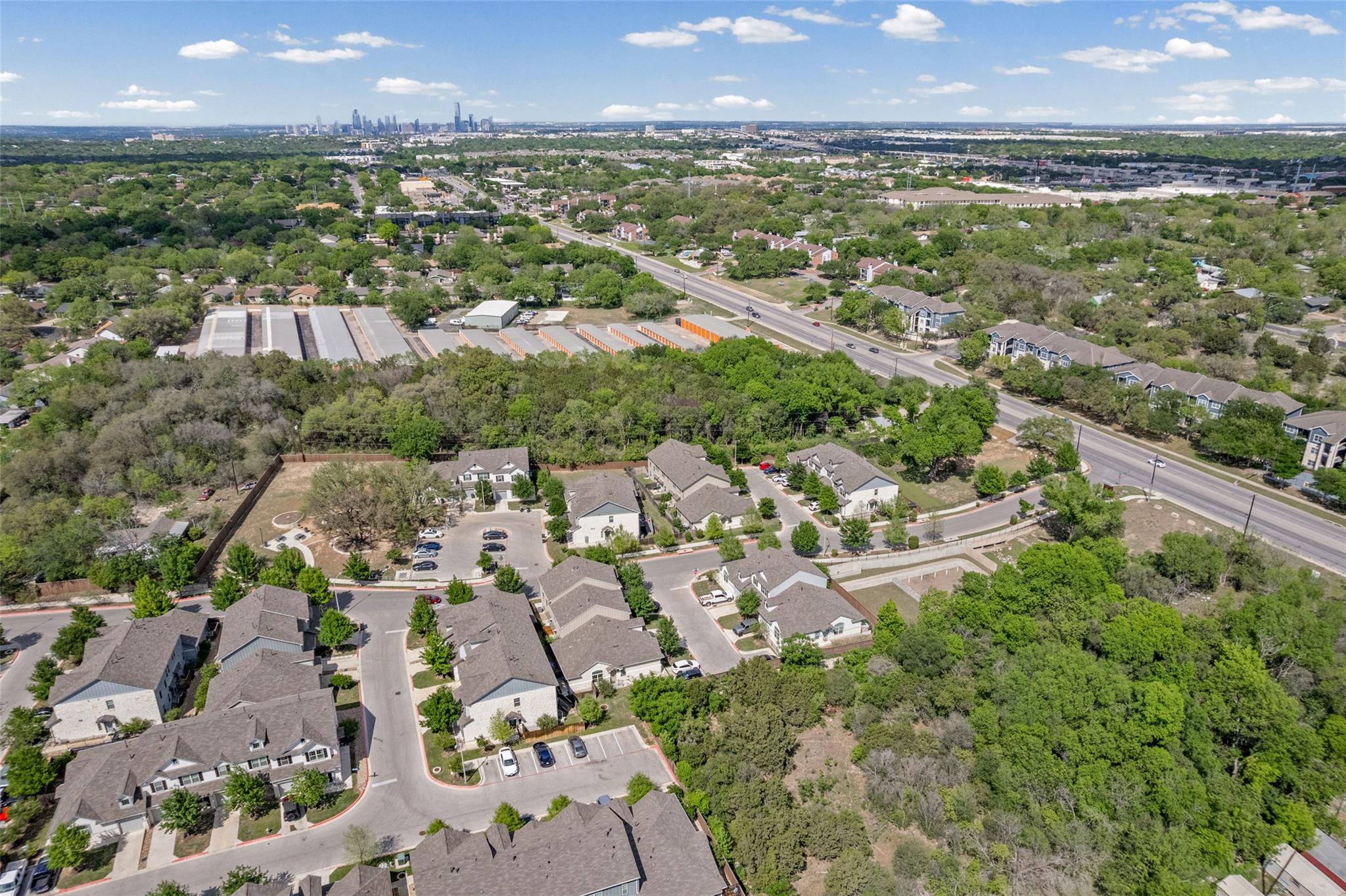 7200 Redding DR