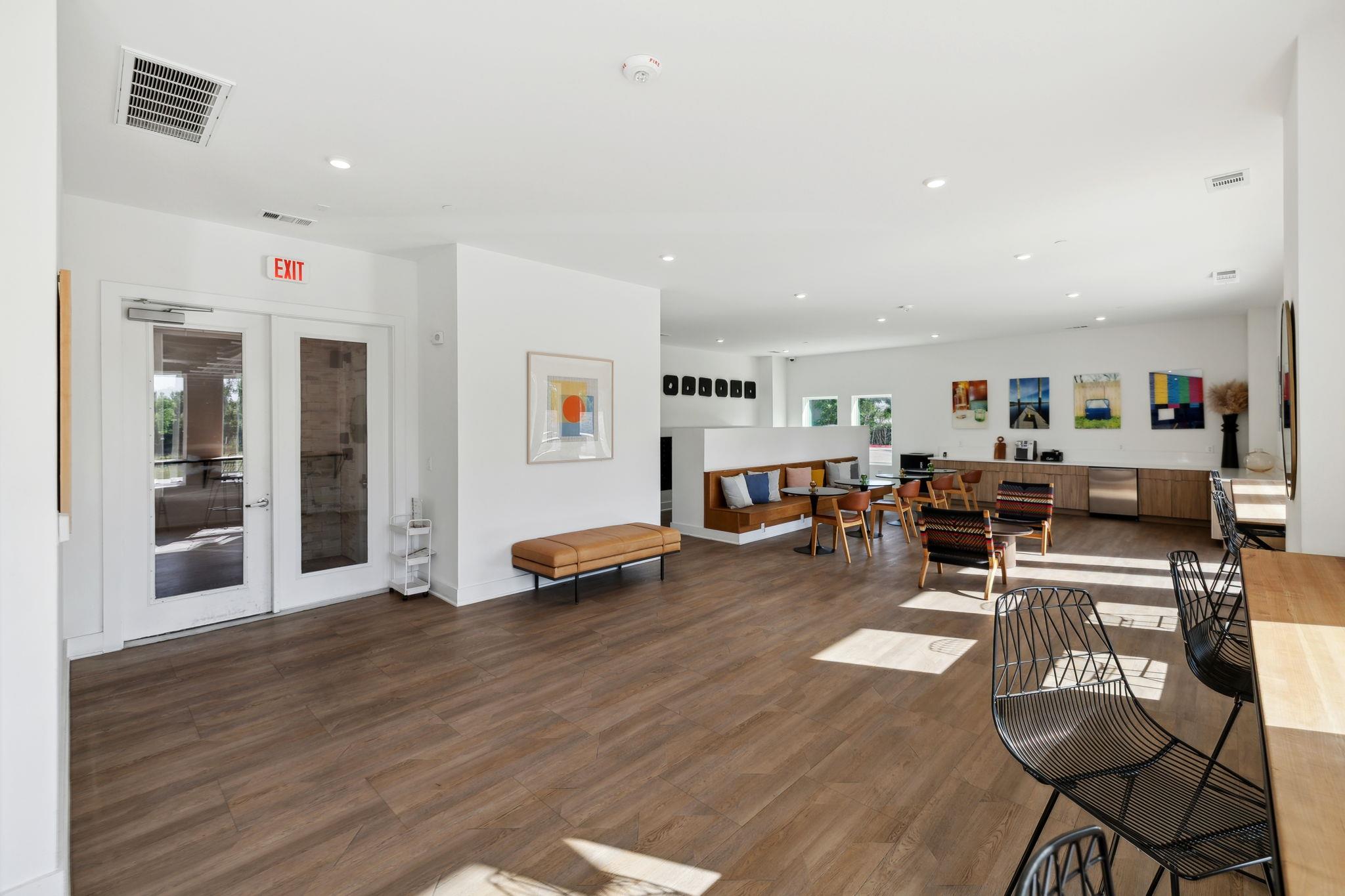 4802 S Congress Ave # 215