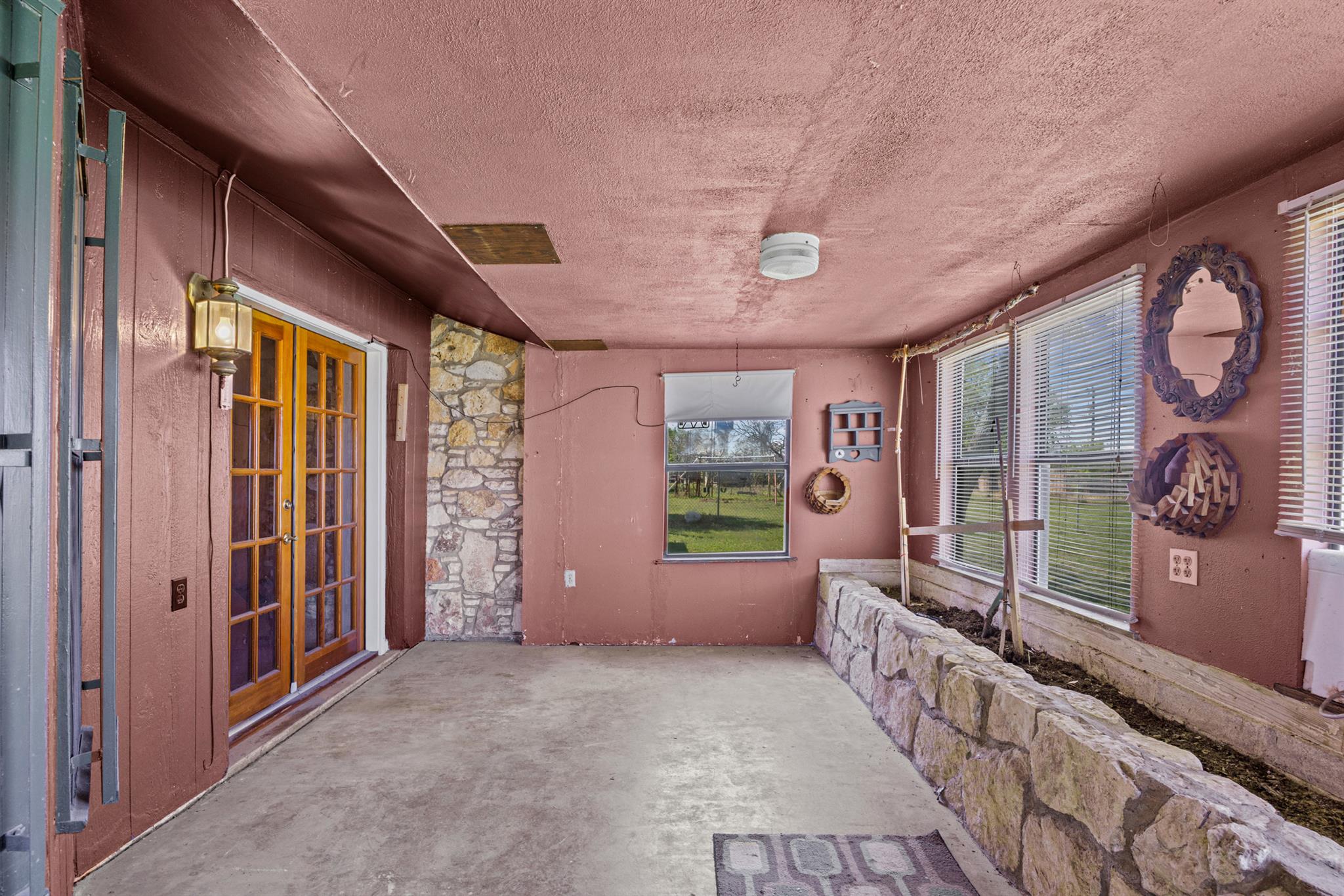1204 Vapor DR