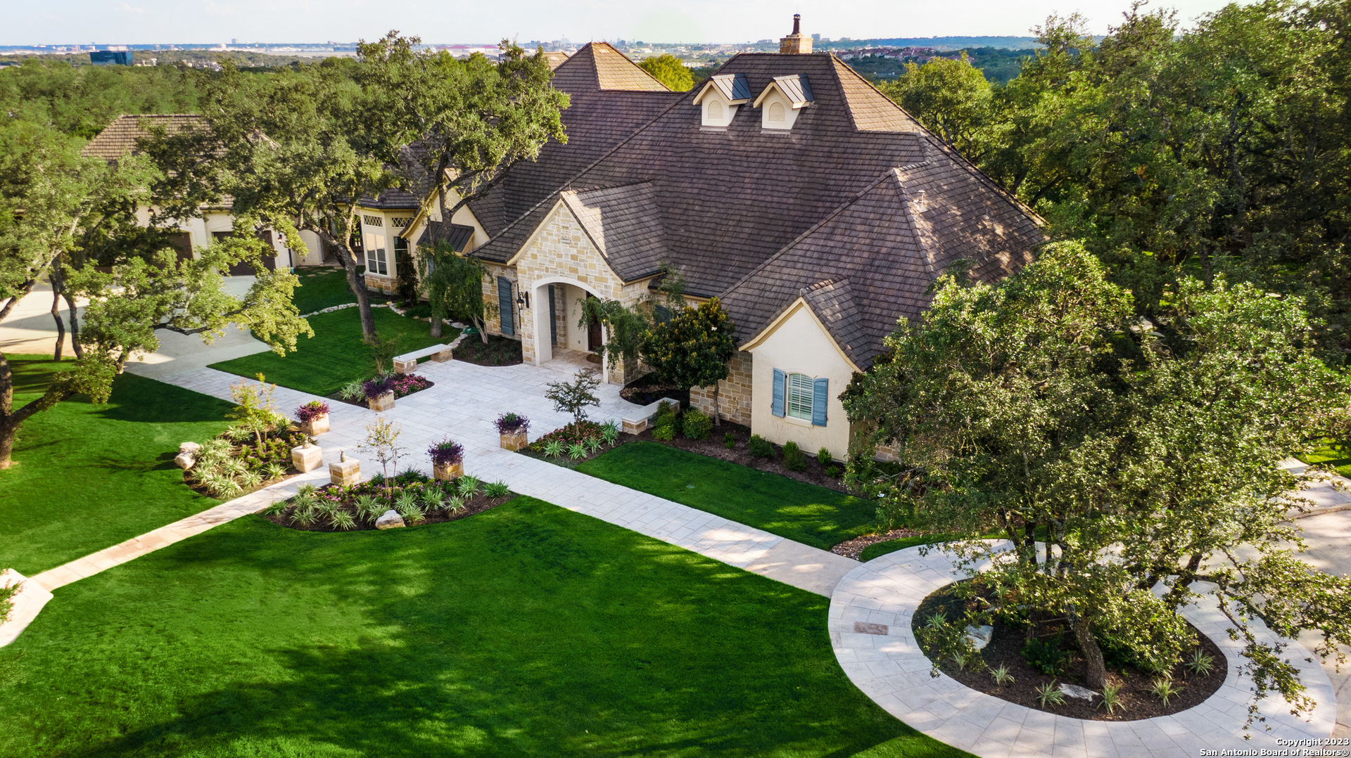 104 Tomahawk Trail