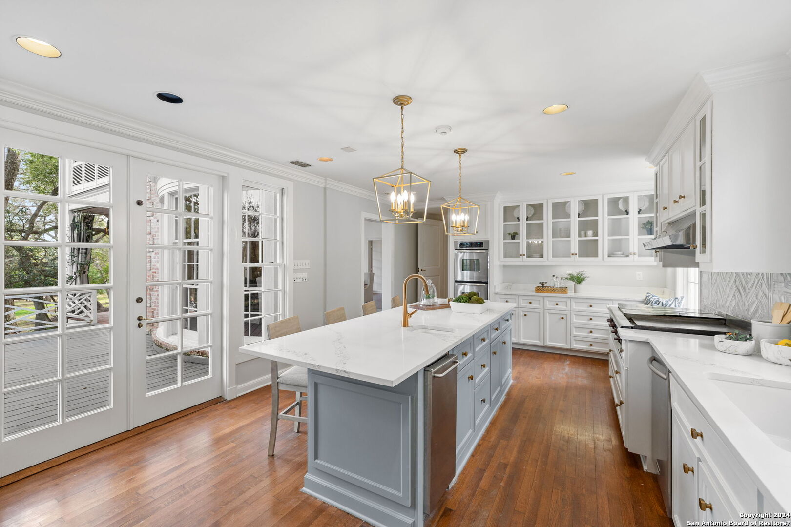 10 Ironwood Rd
