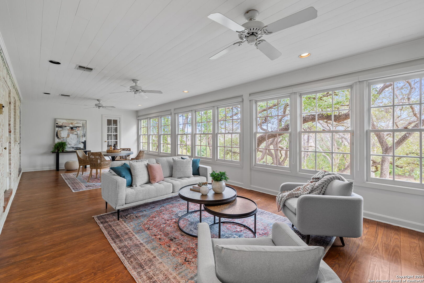 10 Ironwood Rd