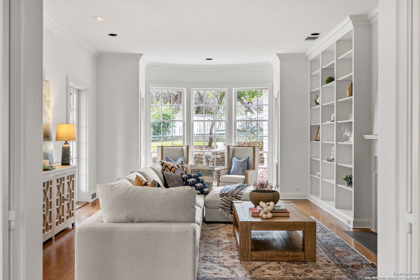 10 Ironwood Rd