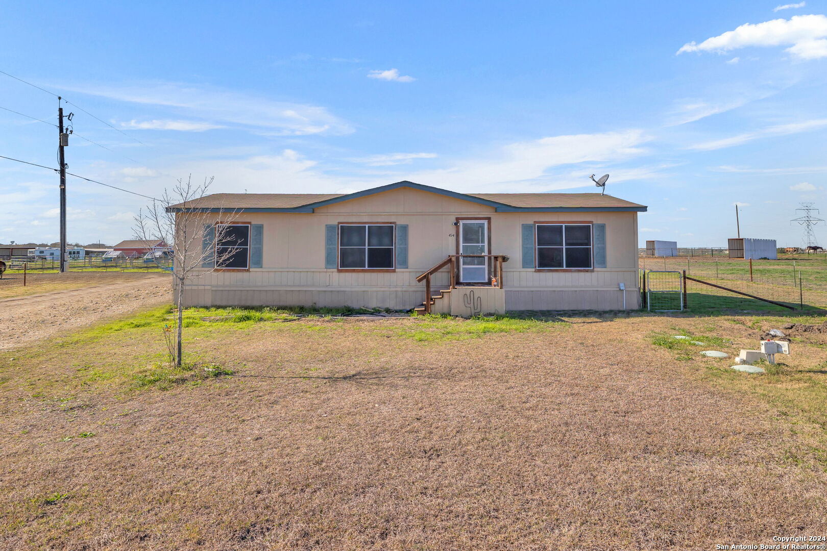 494 Glory Lane