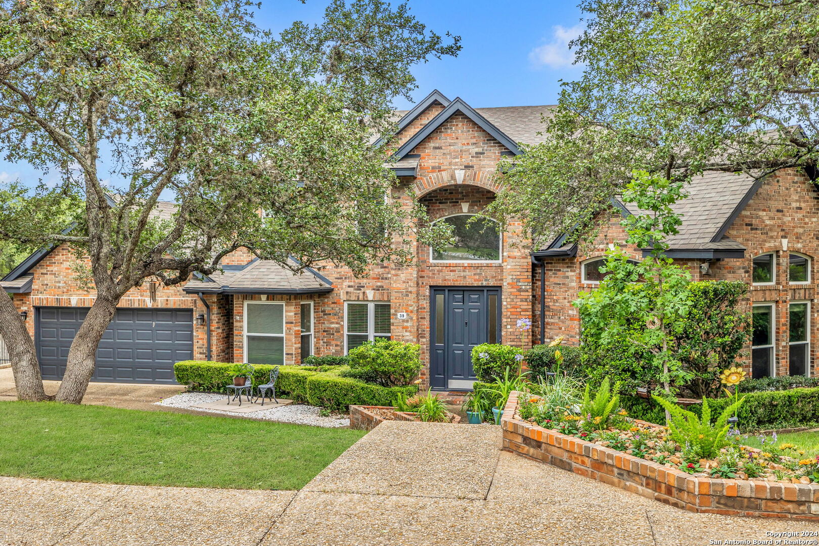 39 INWOOD MANOR