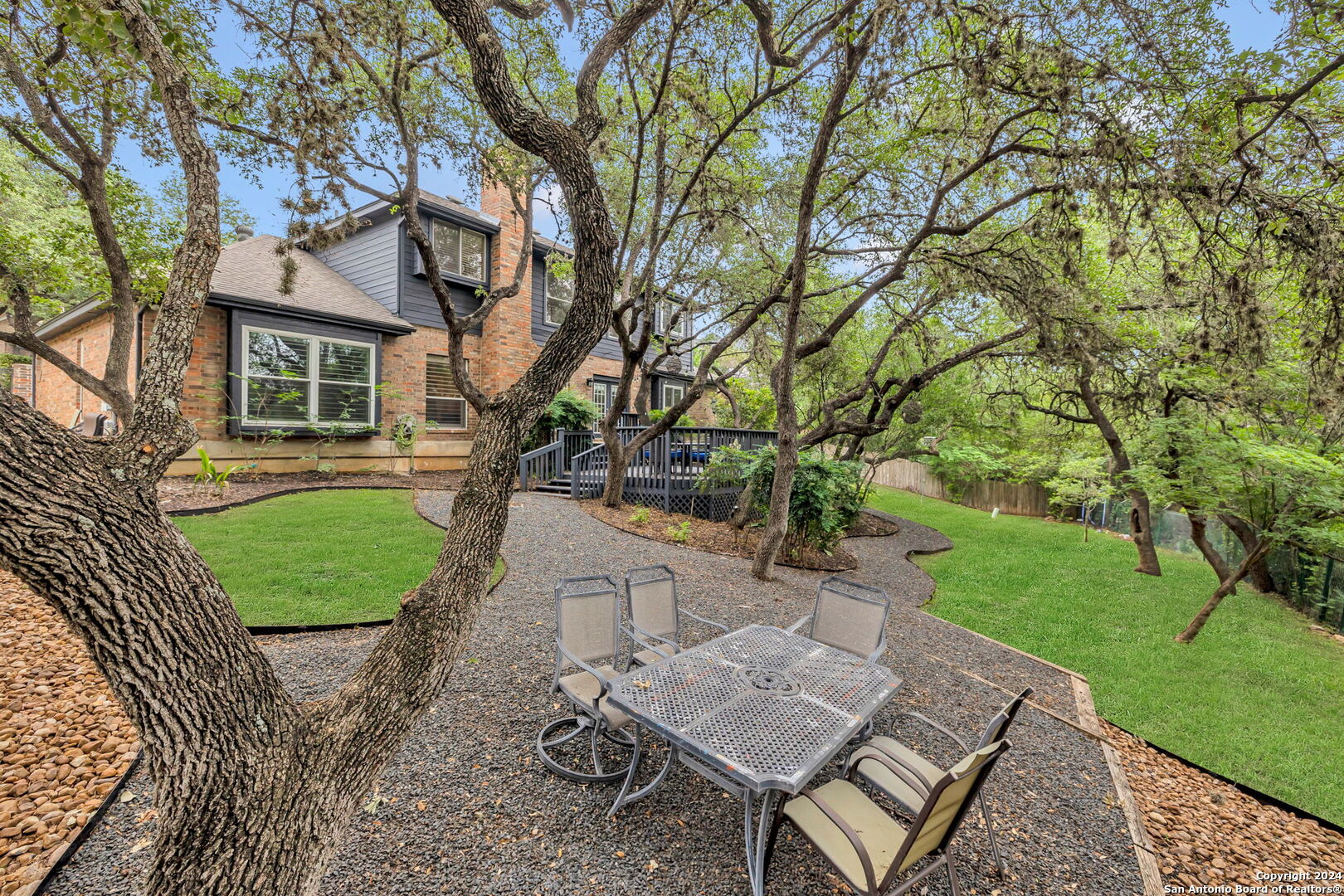 39 INWOOD MANOR