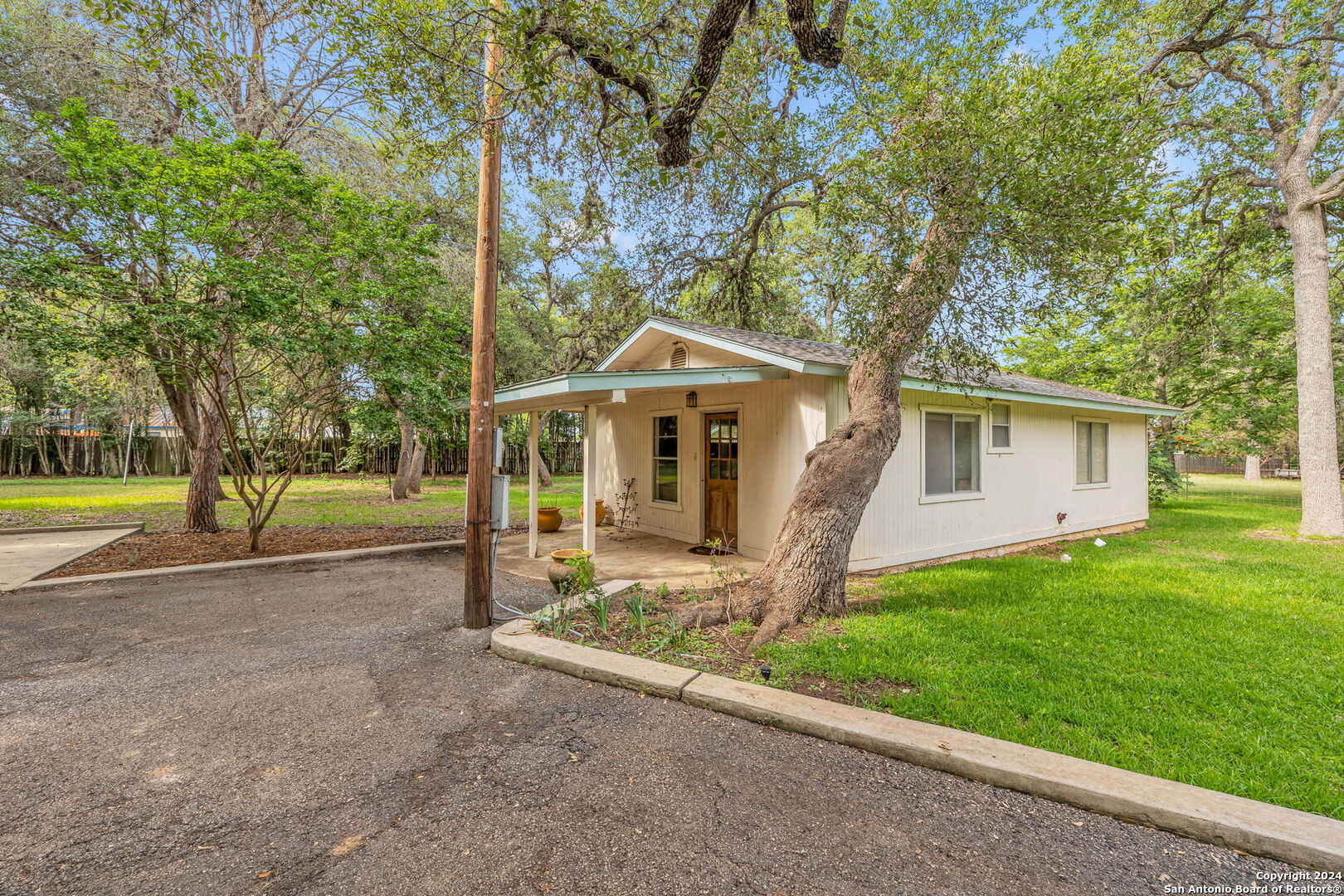 108 BAMBI DR