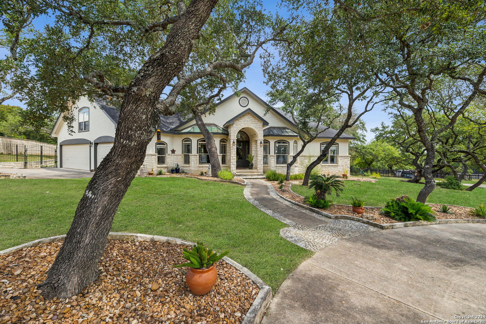 29452 Red Bud Hill