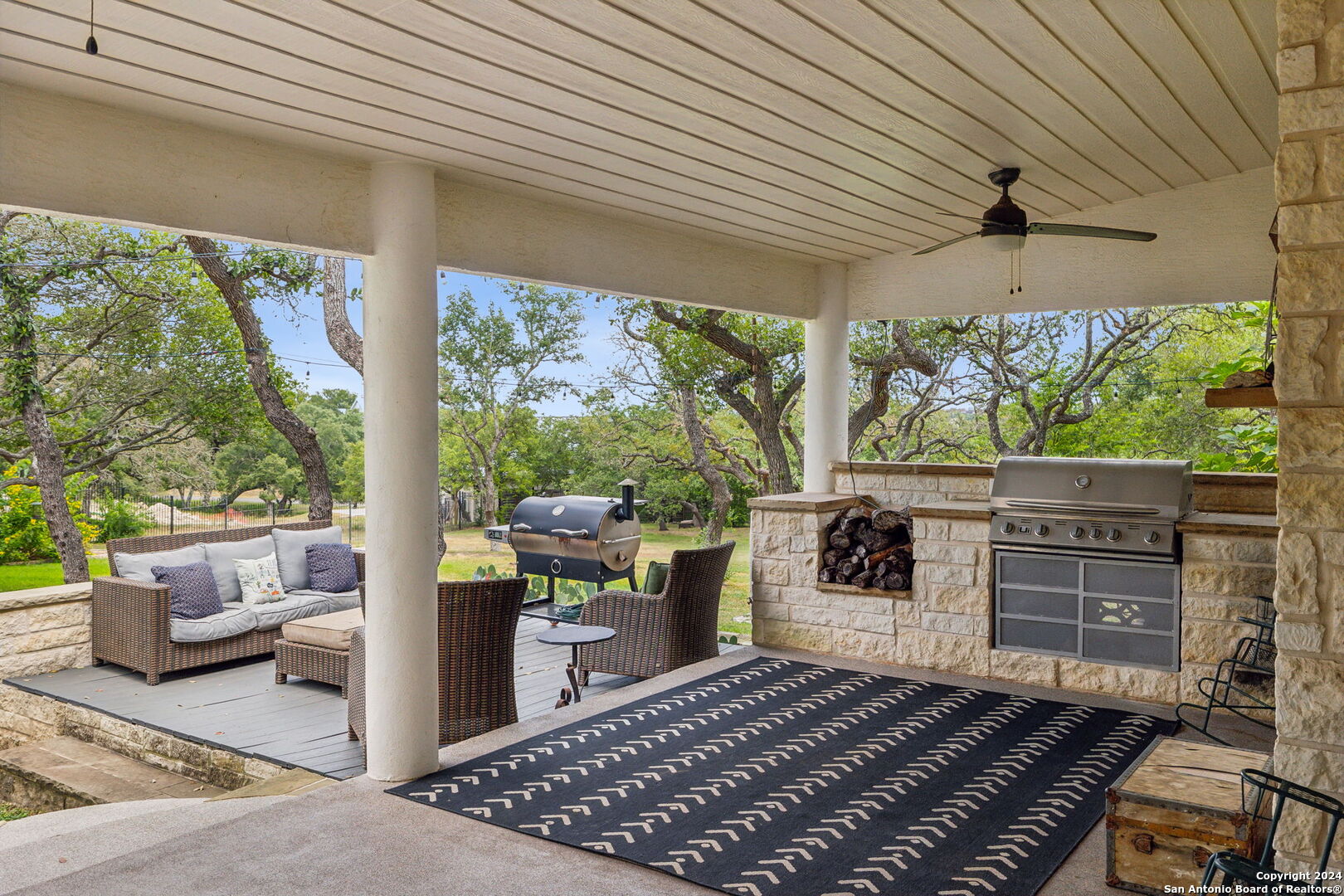 29452 Red Bud Hill