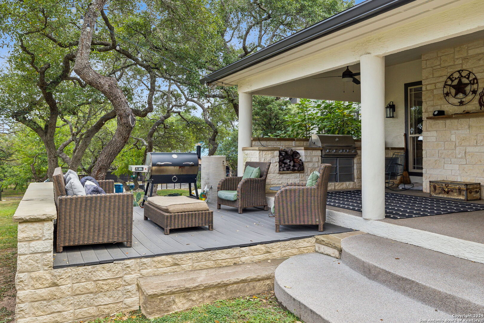 29452 Red Bud Hill