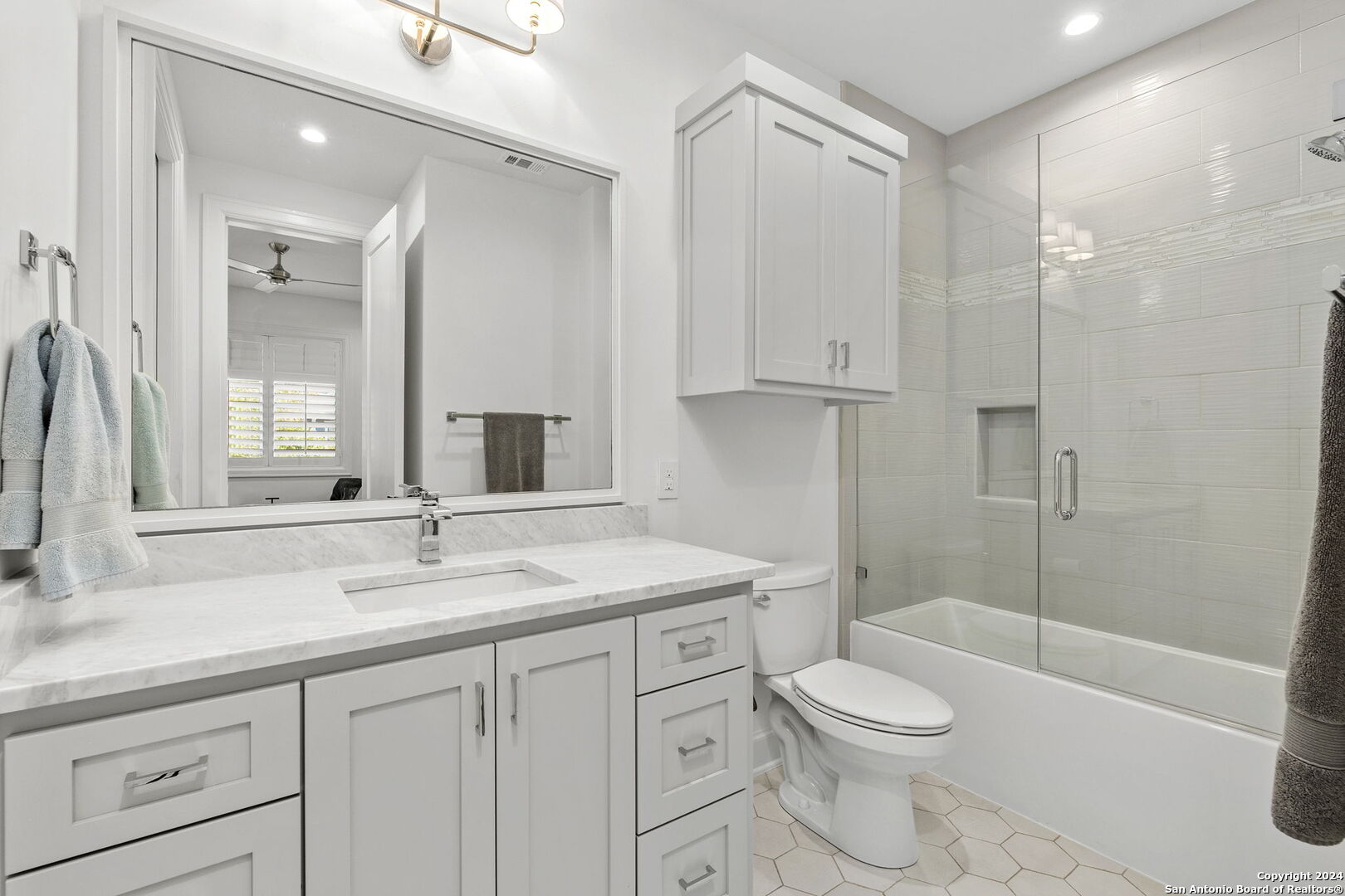 140 GRANDVIEW PL
