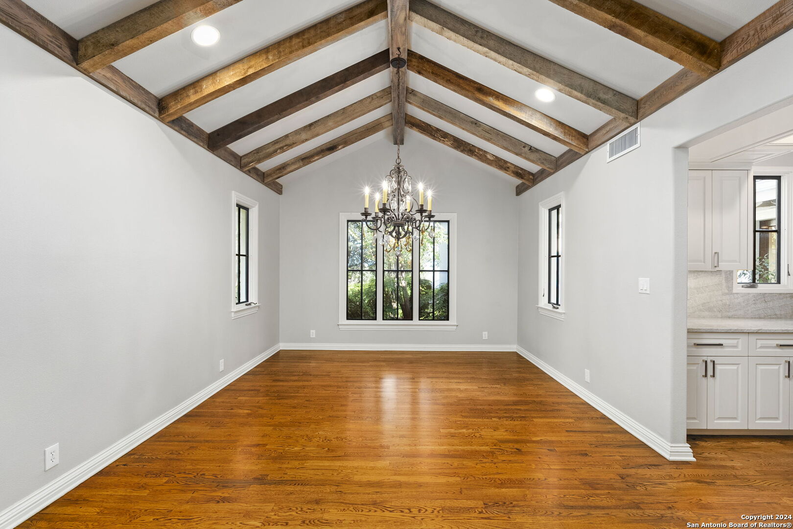 41 GALLERIA DR