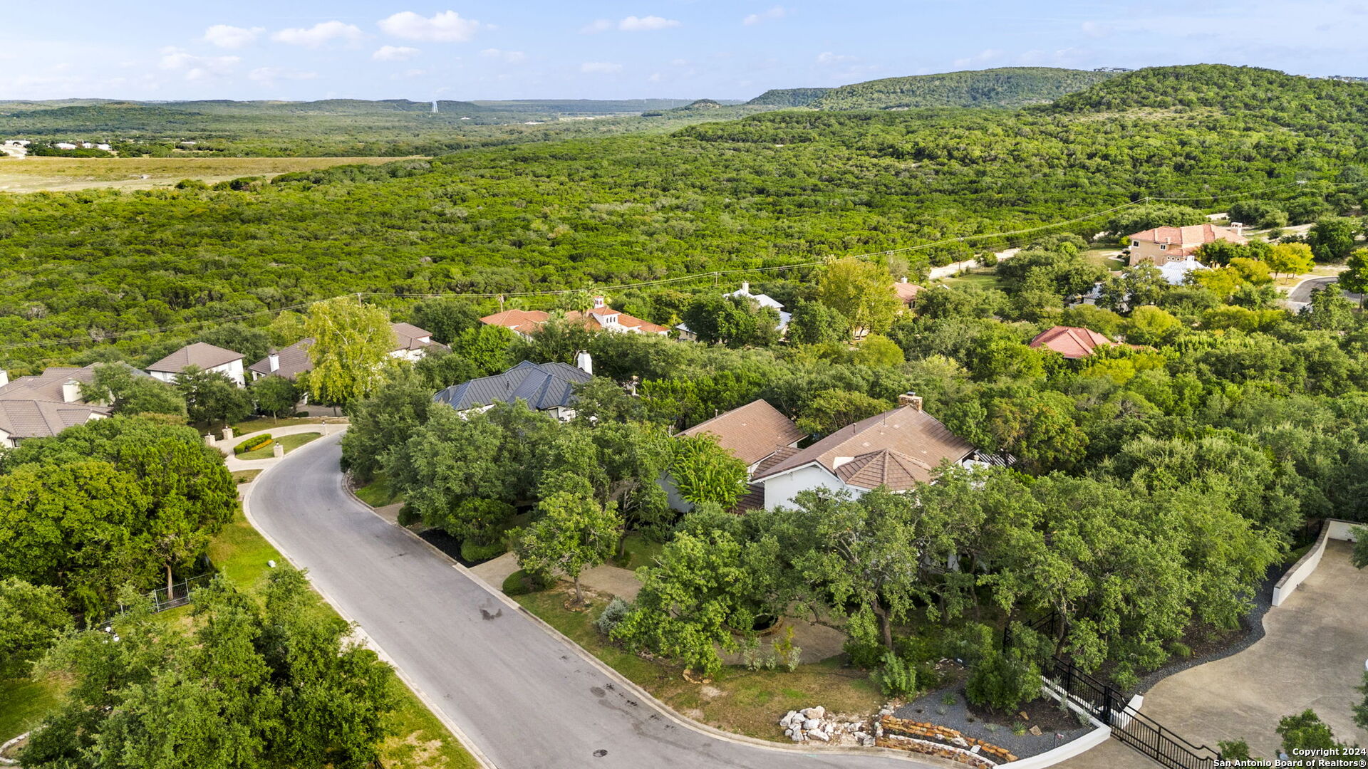41 GALLERIA DR