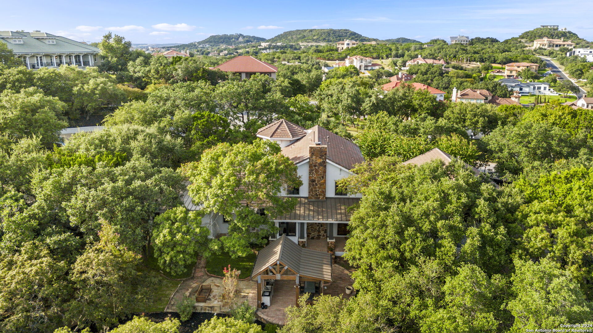 41 GALLERIA DR