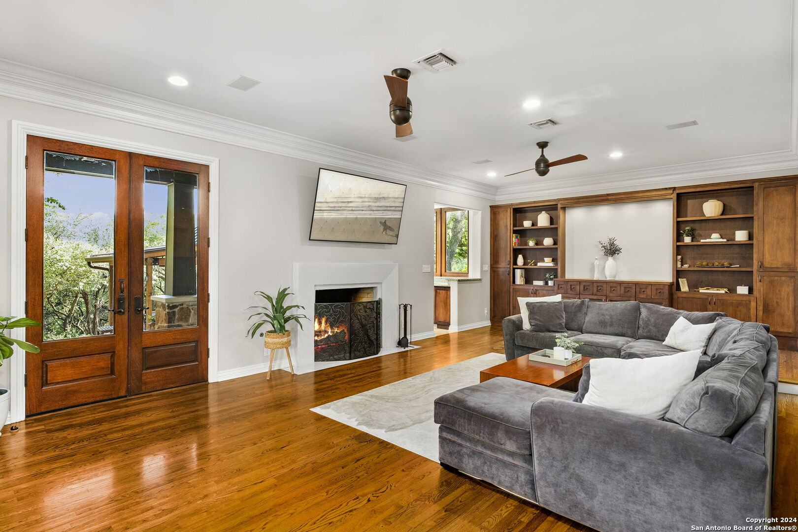 41 GALLERIA DR