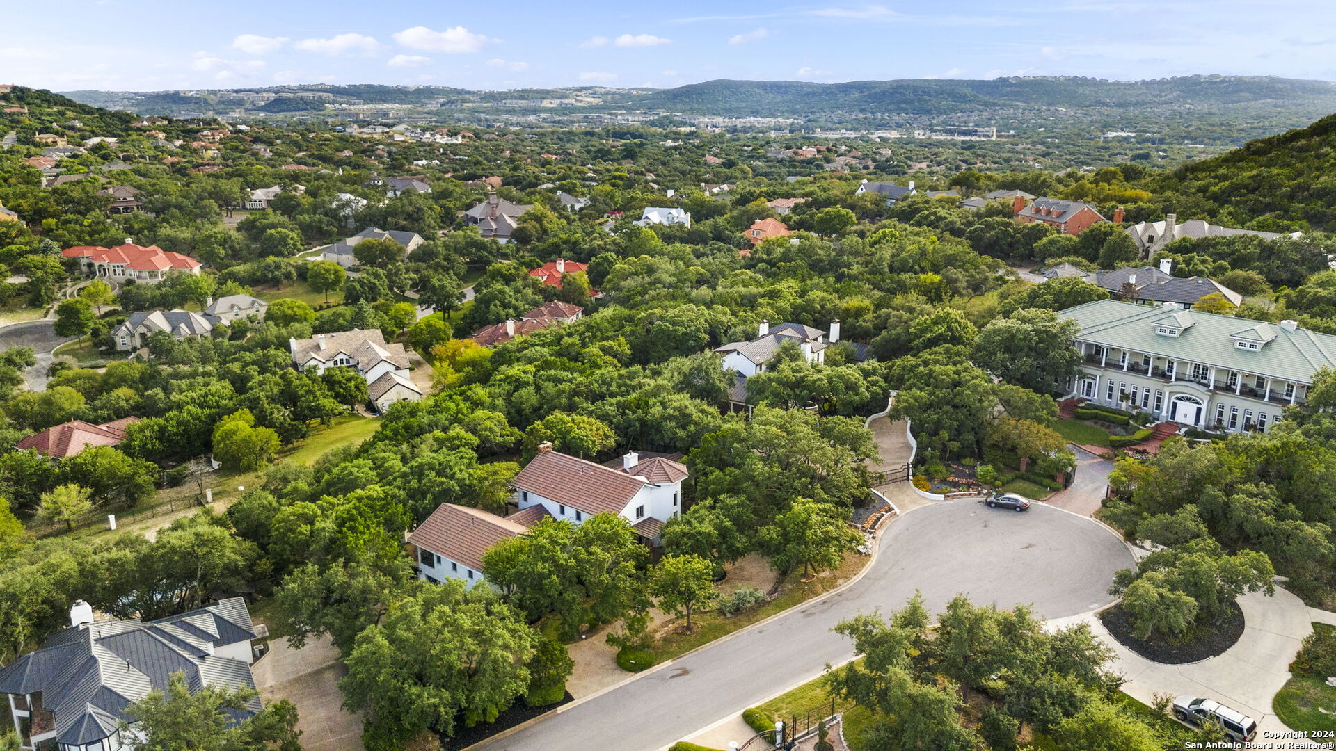41 GALLERIA DR