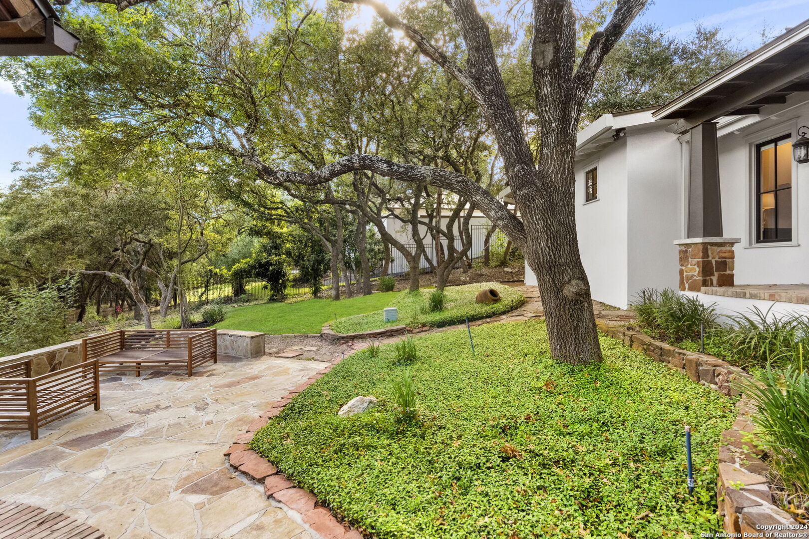 41 GALLERIA DR