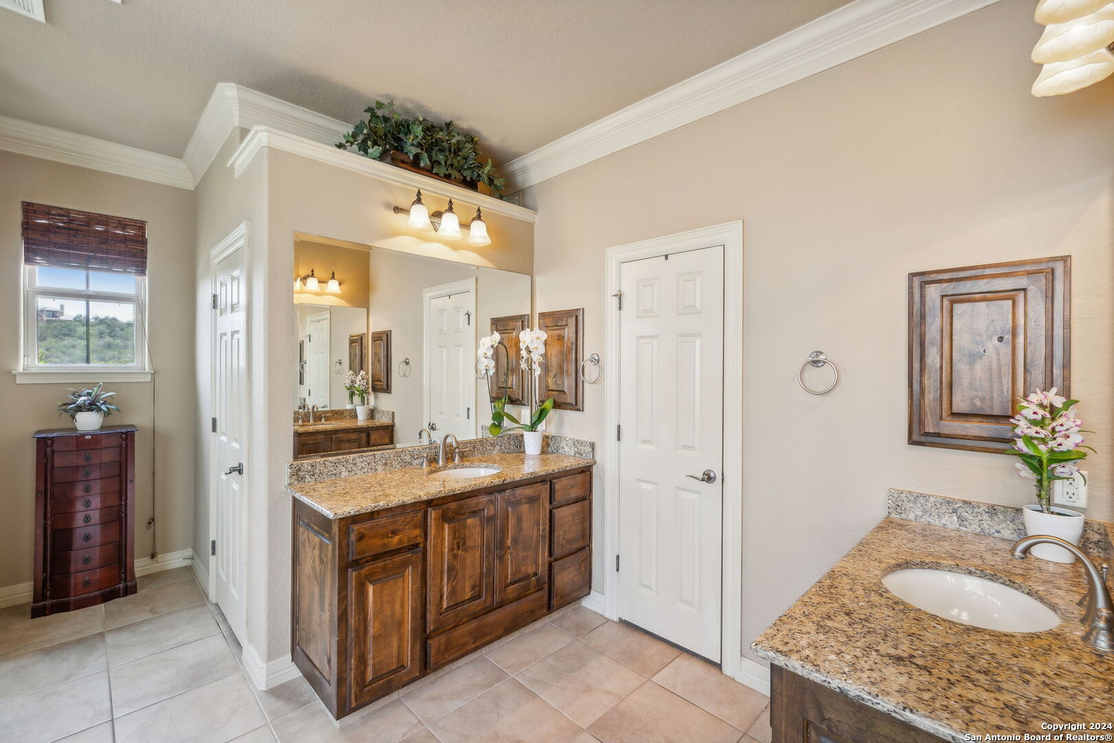 707 Ruidosa Downs