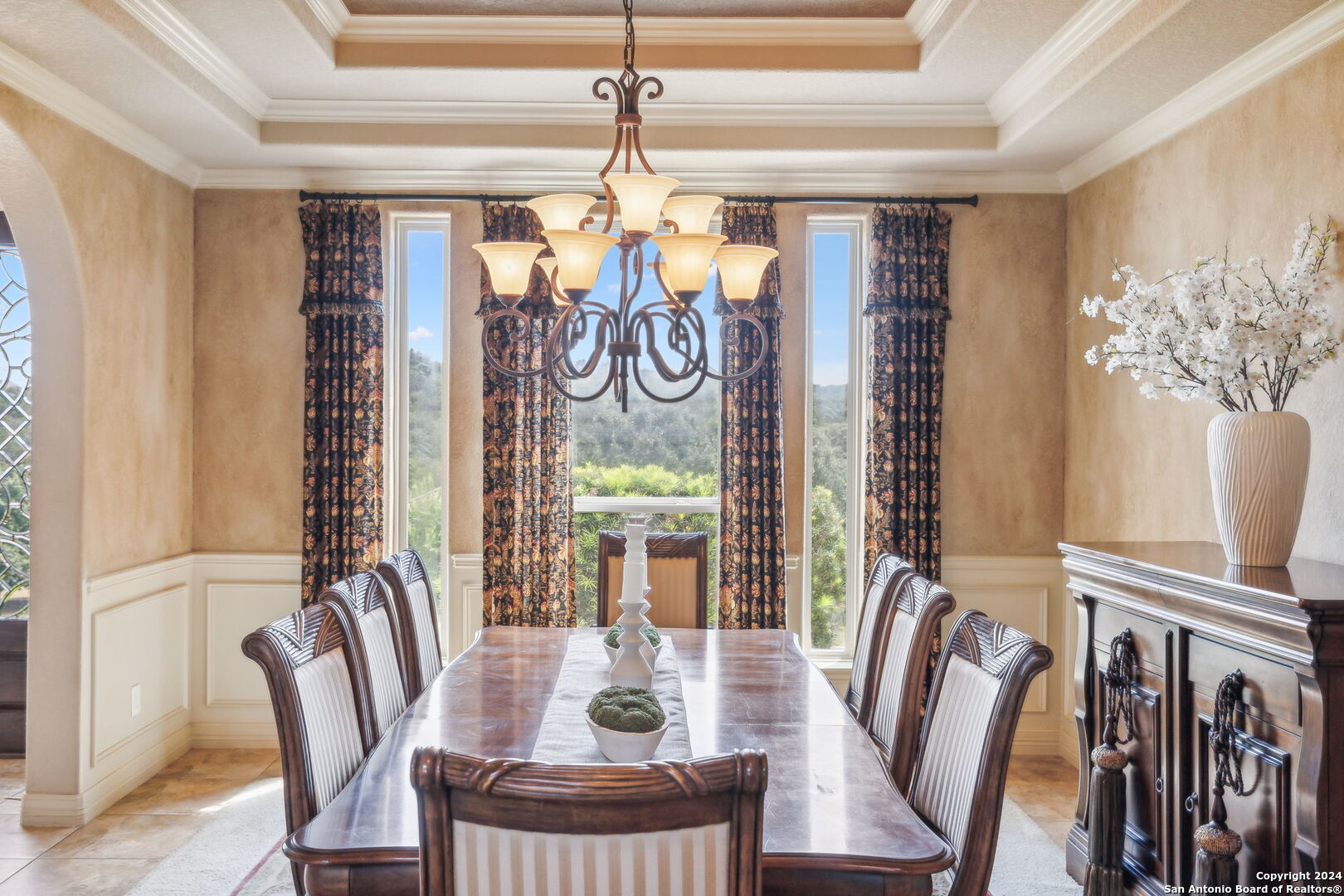 707 Ruidosa Downs