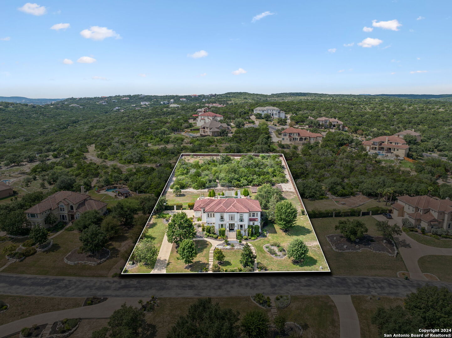 707 Ruidosa Downs