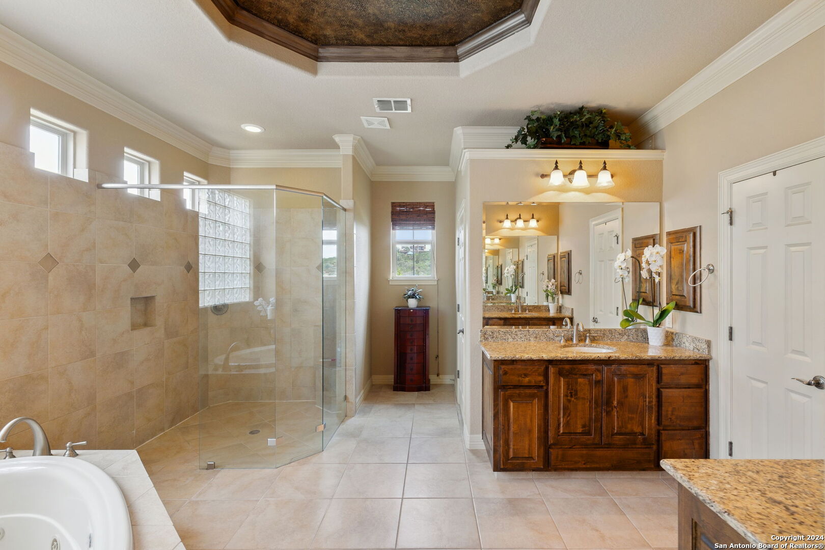 707 Ruidosa Downs