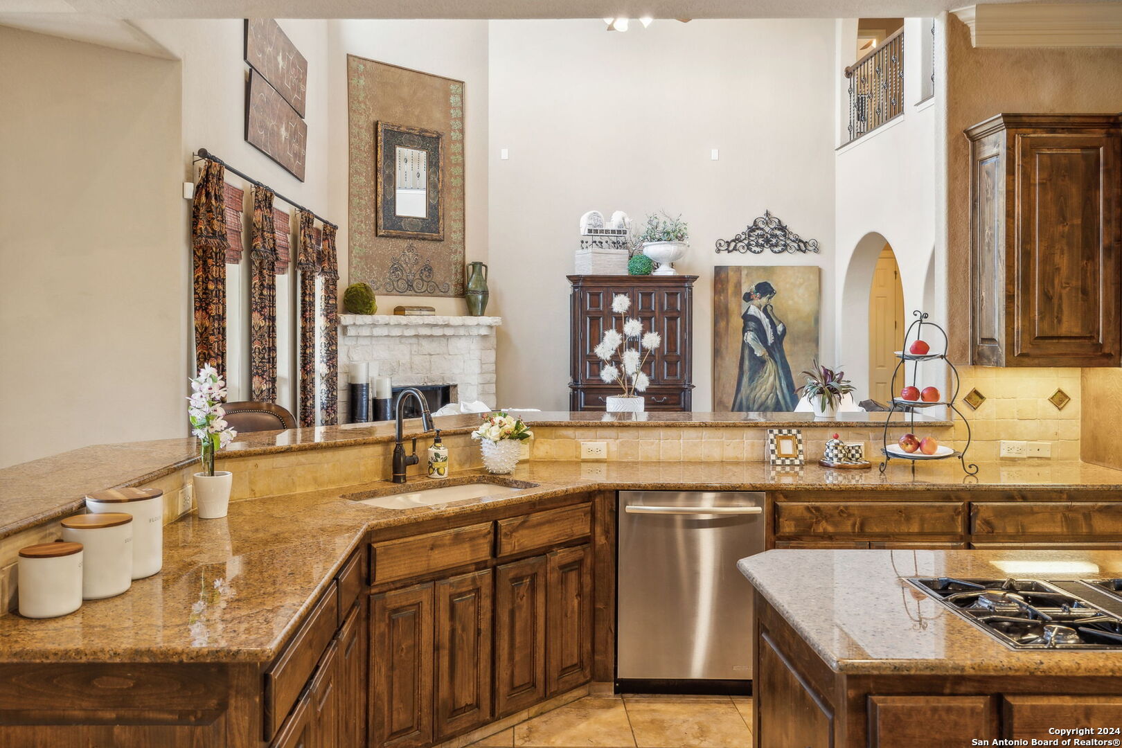 707 Ruidosa Downs