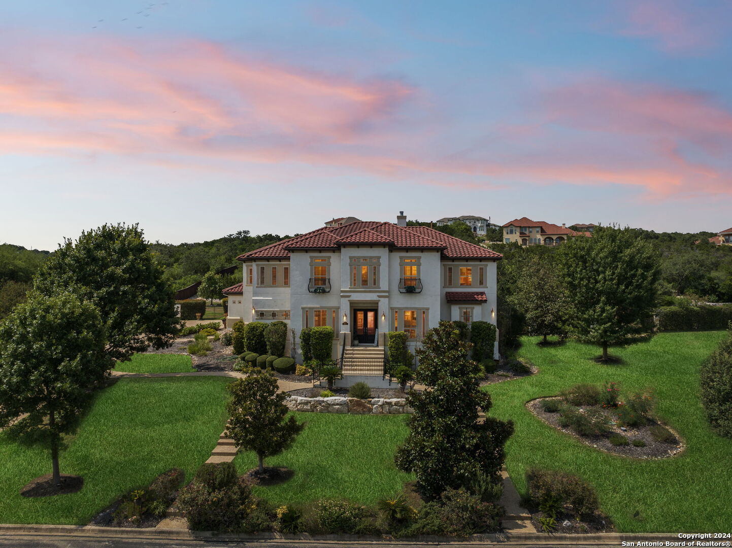 707 Ruidosa Downs