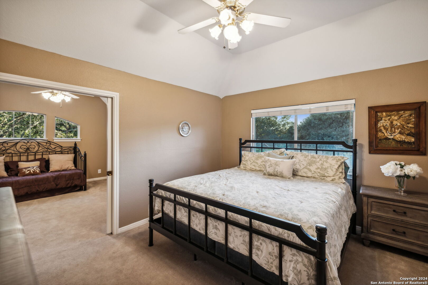 7 INWOOD CLIFFS DR